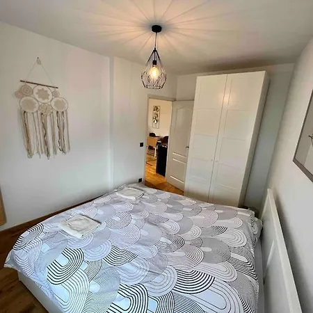 Le Neuvice - Place Du Marche, Quais, Bueren *